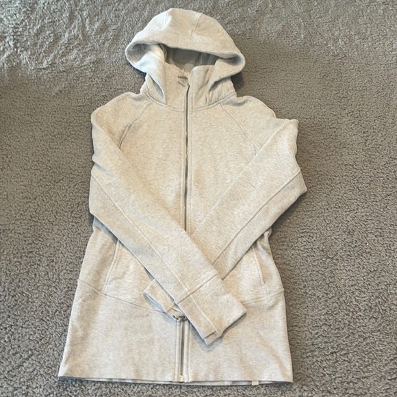 Lululemon Hooded Radiant Jacket
Heathered Core Ultra Light Grey size 6 - Picture 1 of 9